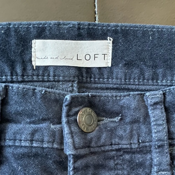 LOFT Velvet Skinny Pants in Ominous Navy - size 25 / 0 - Picture 5 of 6